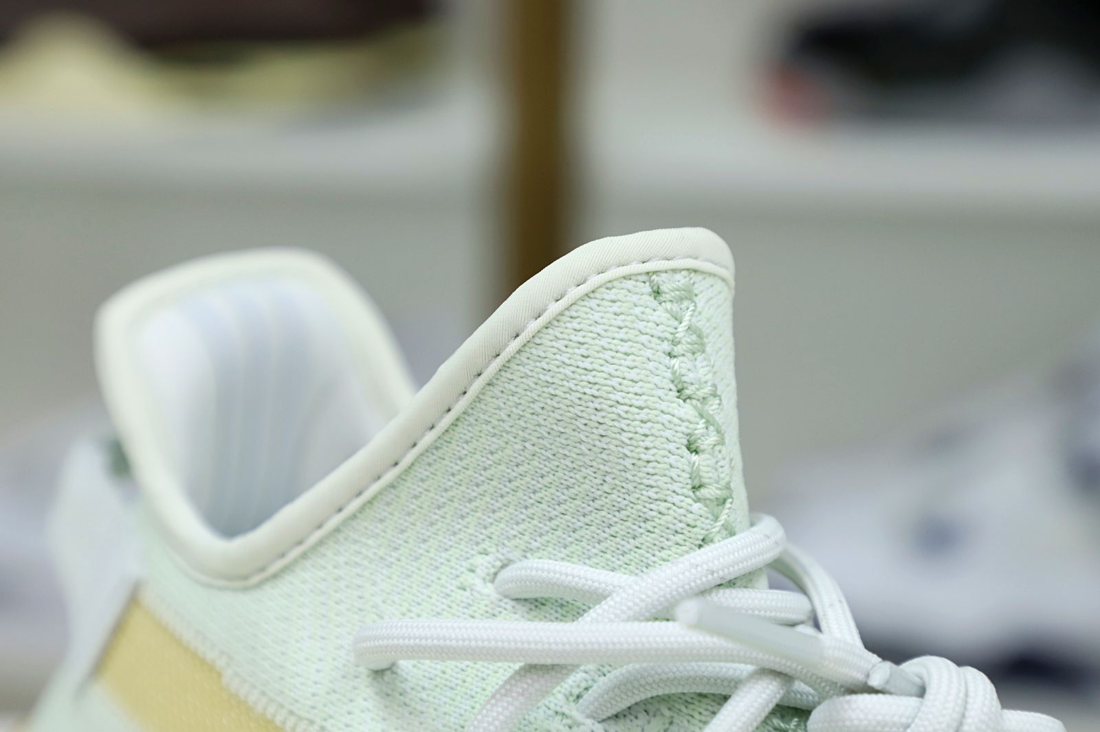 YEEZY BOOST 350 V2 HYPERSPACE