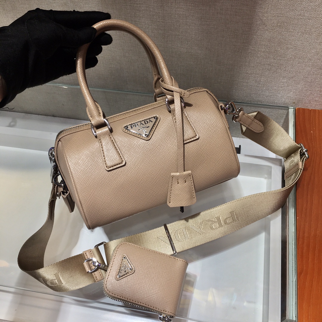 𝐏𝐑𝐀𝐃𝐀 Boston 1BA846