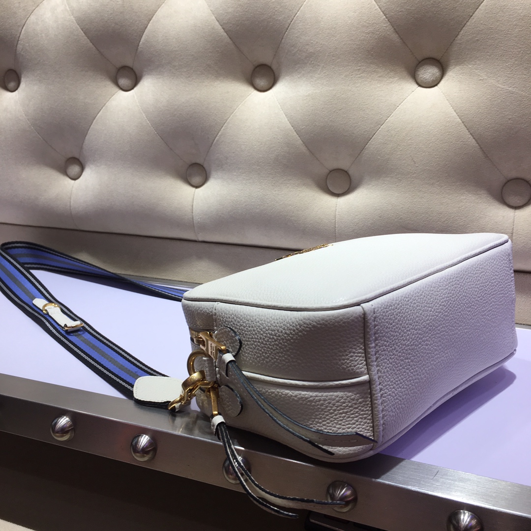 𝐏𝐑𝐀𝐃𝐀 1BH082 Buckskin pattern