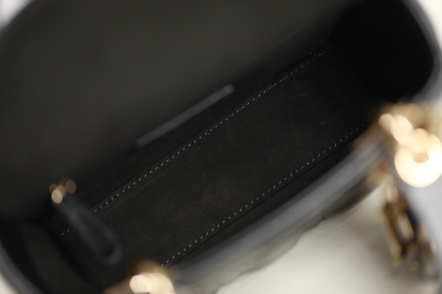 DIOR LADY three-compartment black enamel clasp