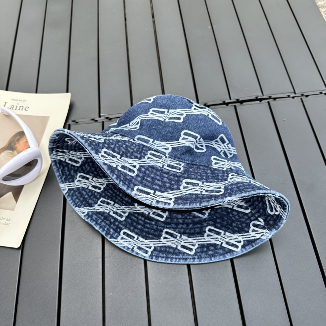 Balenciaga new fisherman hat