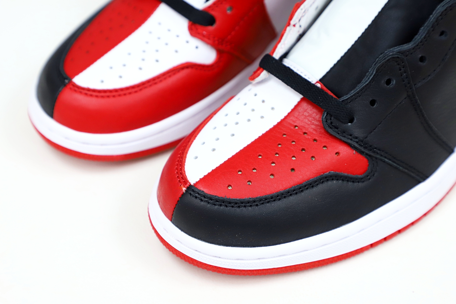 AIR JORDAN 1 RETRO HIGH OG NRG HOMAGE TO HOME CHICAGO EXCLUSIVE