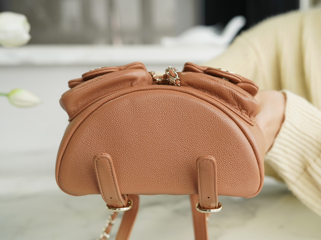 𝗖𝗛𝗔𝗡𝗘𝗟 23P New Duma Double Shoulder Cowhide Mini Caramel