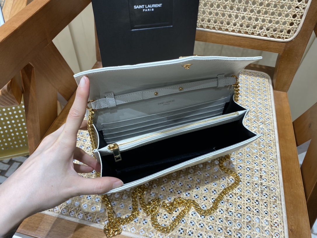 SAINT LAURENT 𝙈𝙊𝙉𝙊𝙂𝙍𝘼𝙈 𝙈𝙄𝙓 𝙈𝘼𝙏𝙀𝙇𝘼𝙎𝙎É #620280 original leather