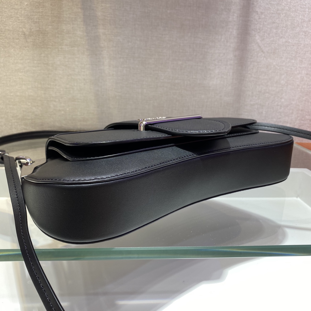 𝐏𝐑𝐀𝐃𝐀 Latest Women's 1BD168