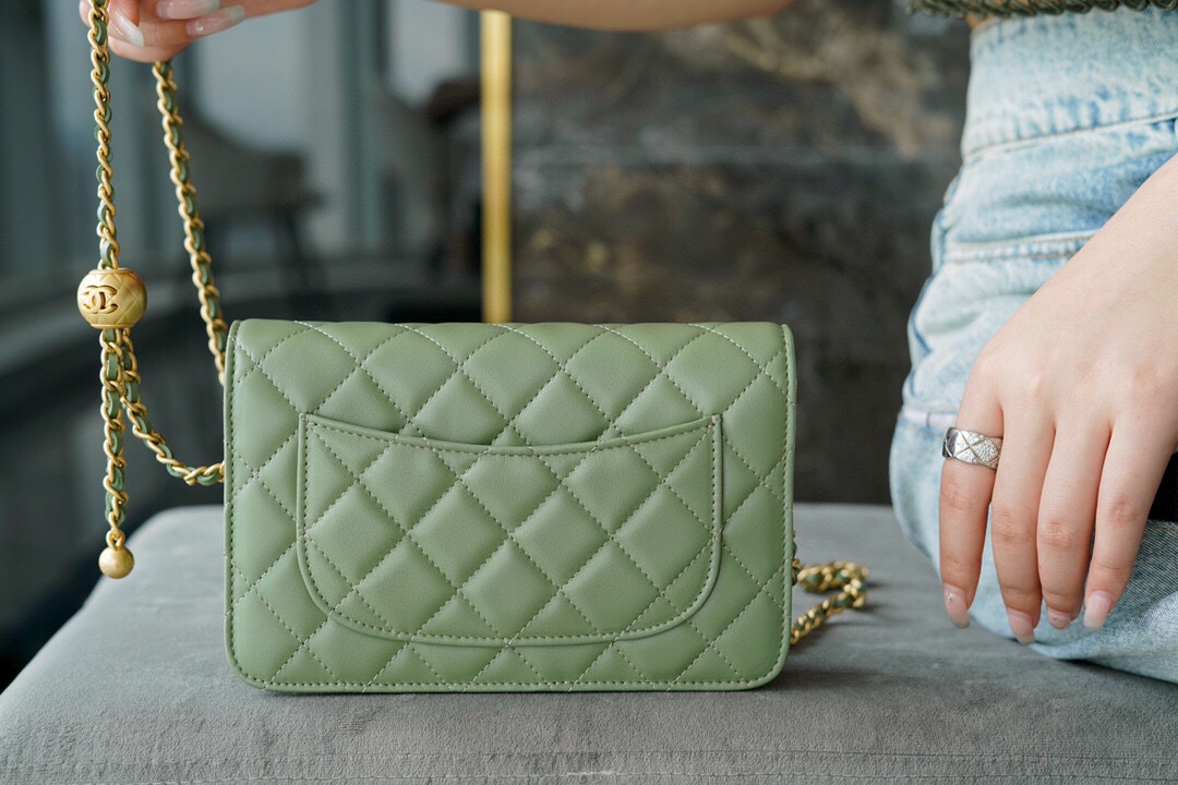 Chanel 𝑾𝒐𝒄 Hairy Bag Metal Ball 𝒘𝒐𝒄 Matcha Green