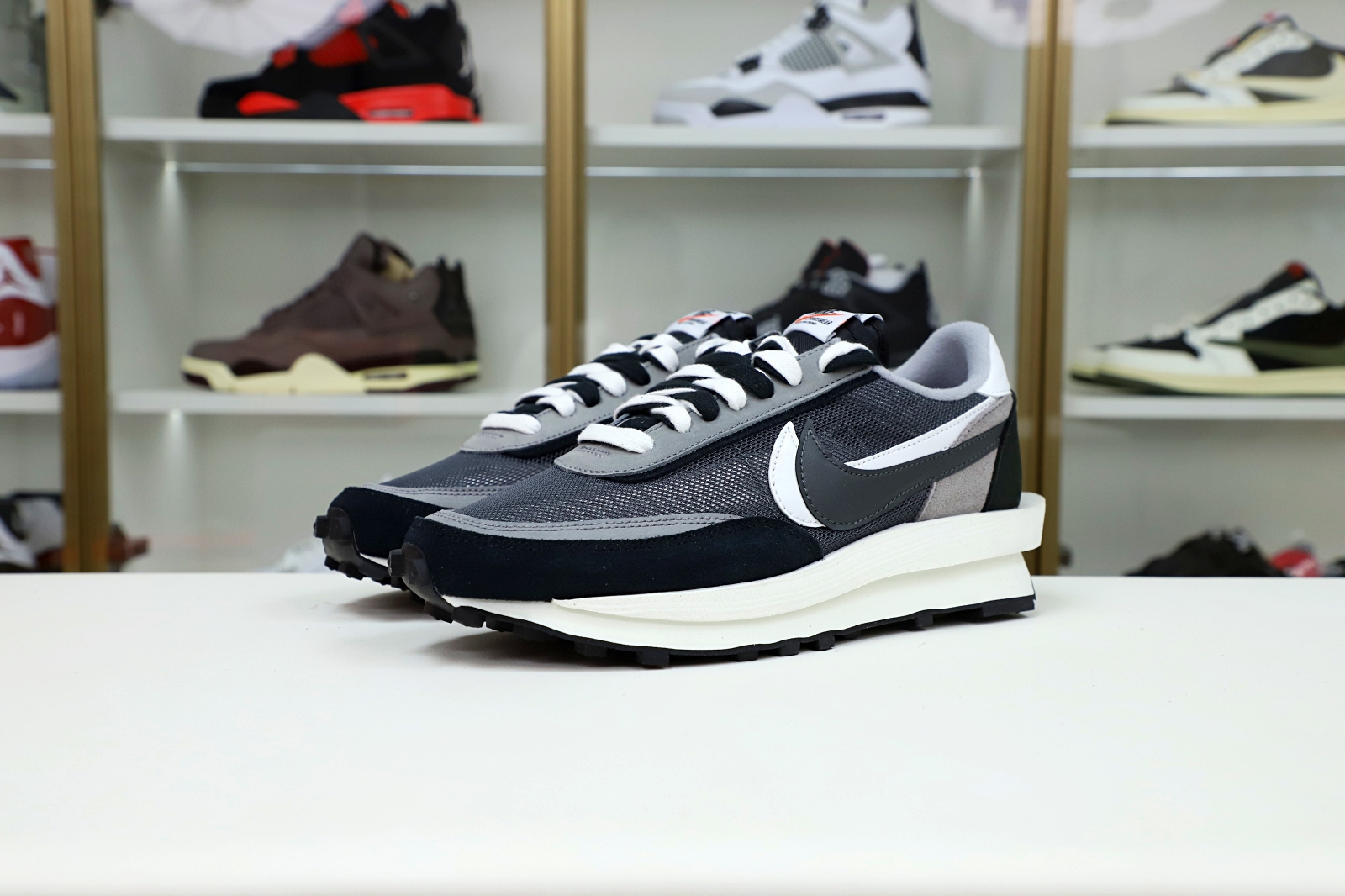 SACAI X LDWAFFLE BLACK