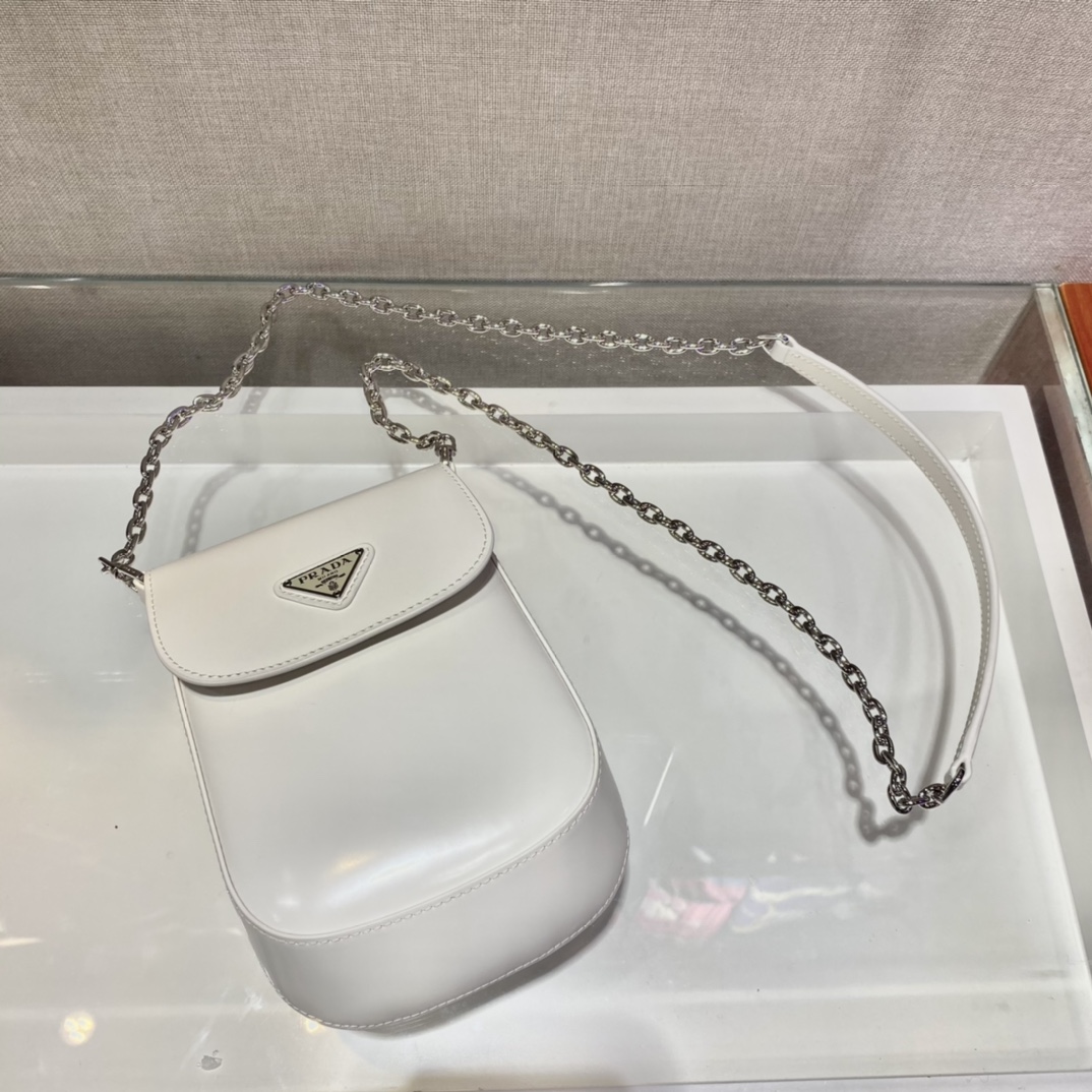 𝐏𝐑𝐀𝐃𝐀  New mobile phone bag 1BH185