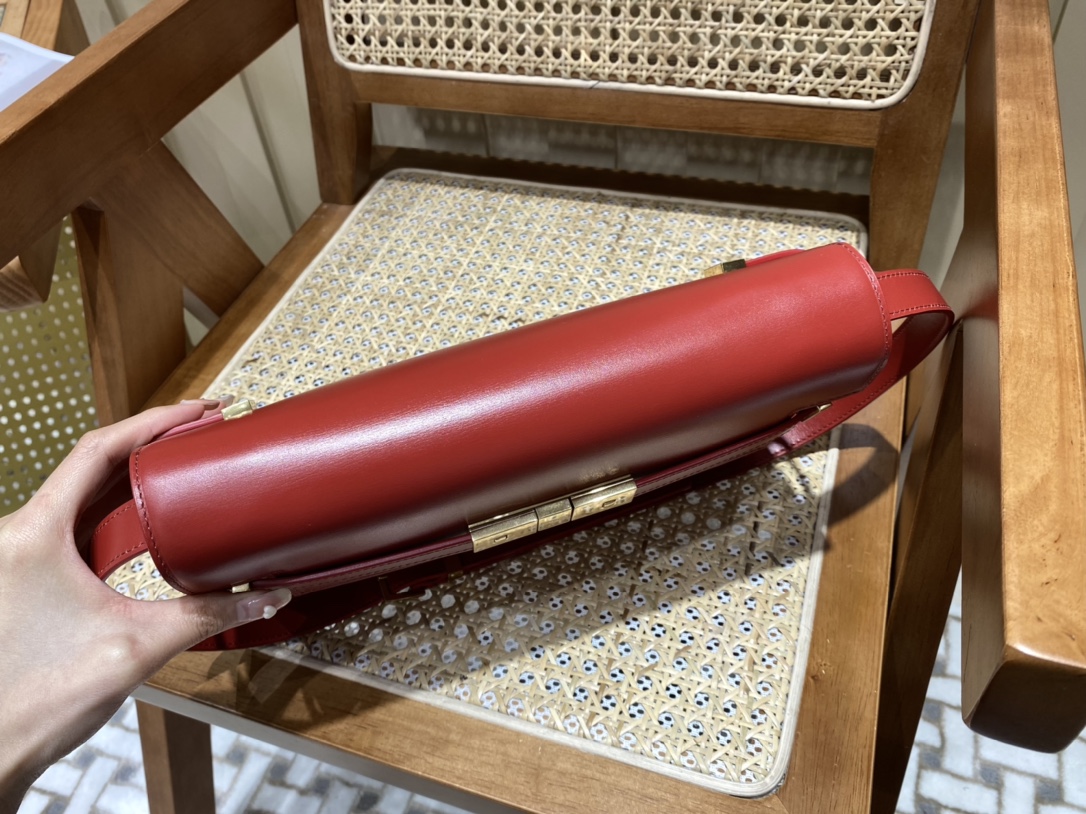 SAINT LAURENT 𝑴𝒂𝒏𝒉𝒂𝒕𝒕𝒂𝒏 〈Original leather version〉#579271