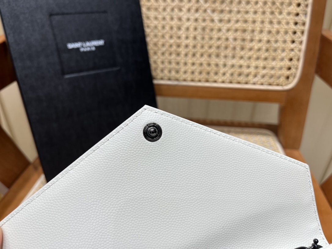 SAINT LAURENT 𝐖𝐨𝐜 𝟭𝟵𝐜𝐦 #393953 original leather.JD
