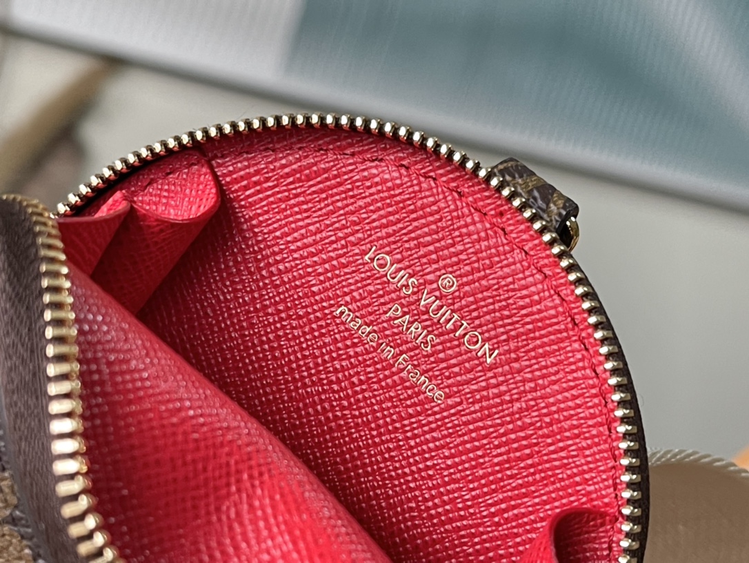 𝐋𝐎𝐔𝐈𝐒 𝐕𝐔𝐈𝐓𝐓𝐎𝐍     M46373