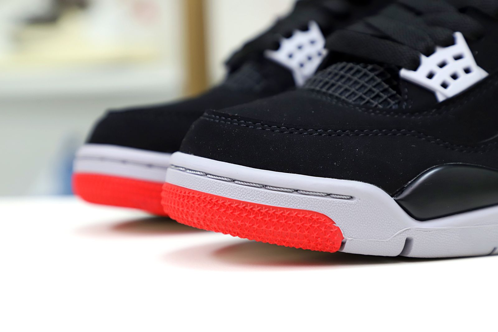 AIR JORDAN 4 RETRO OG BRED 2019