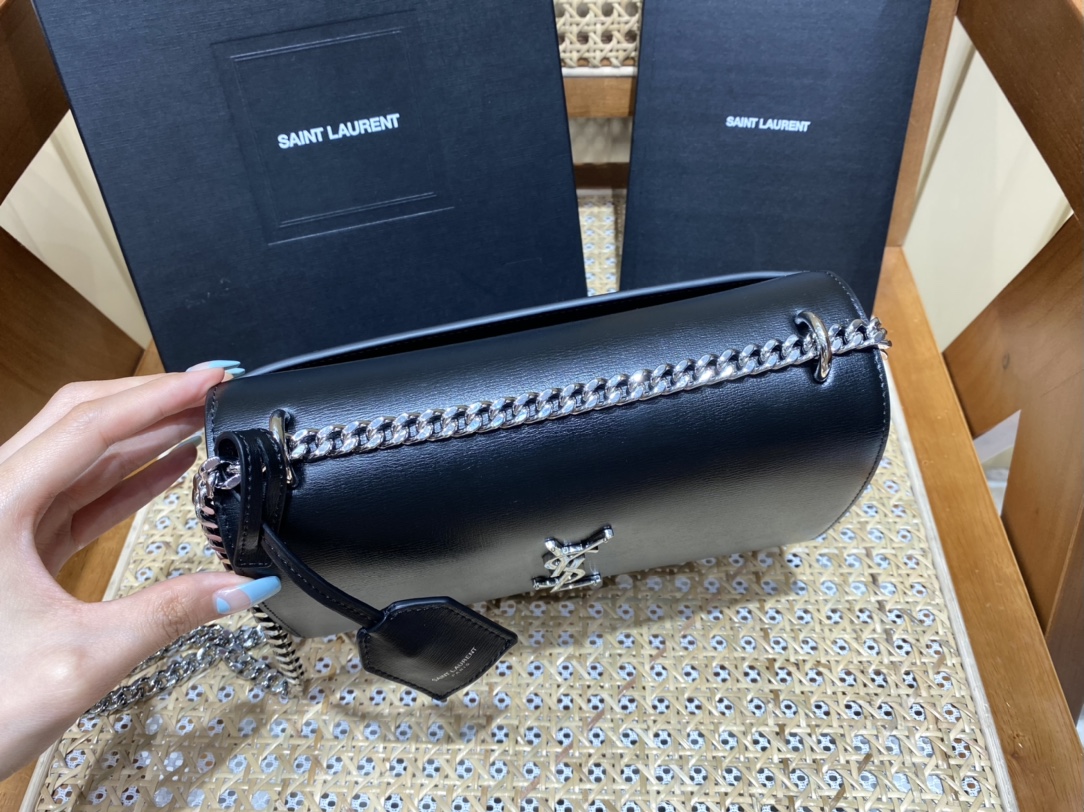 SAINT LAURENT 𝑺𝒖𝒏𝒔𝒆𝒕 𝟮𝟮𝒄𝒎 #442906Original leather