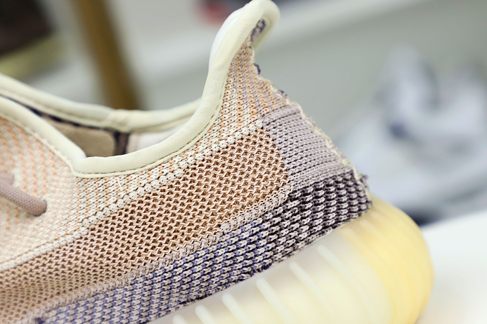 YEEZY BOOST 350 V2 ASH PEARL