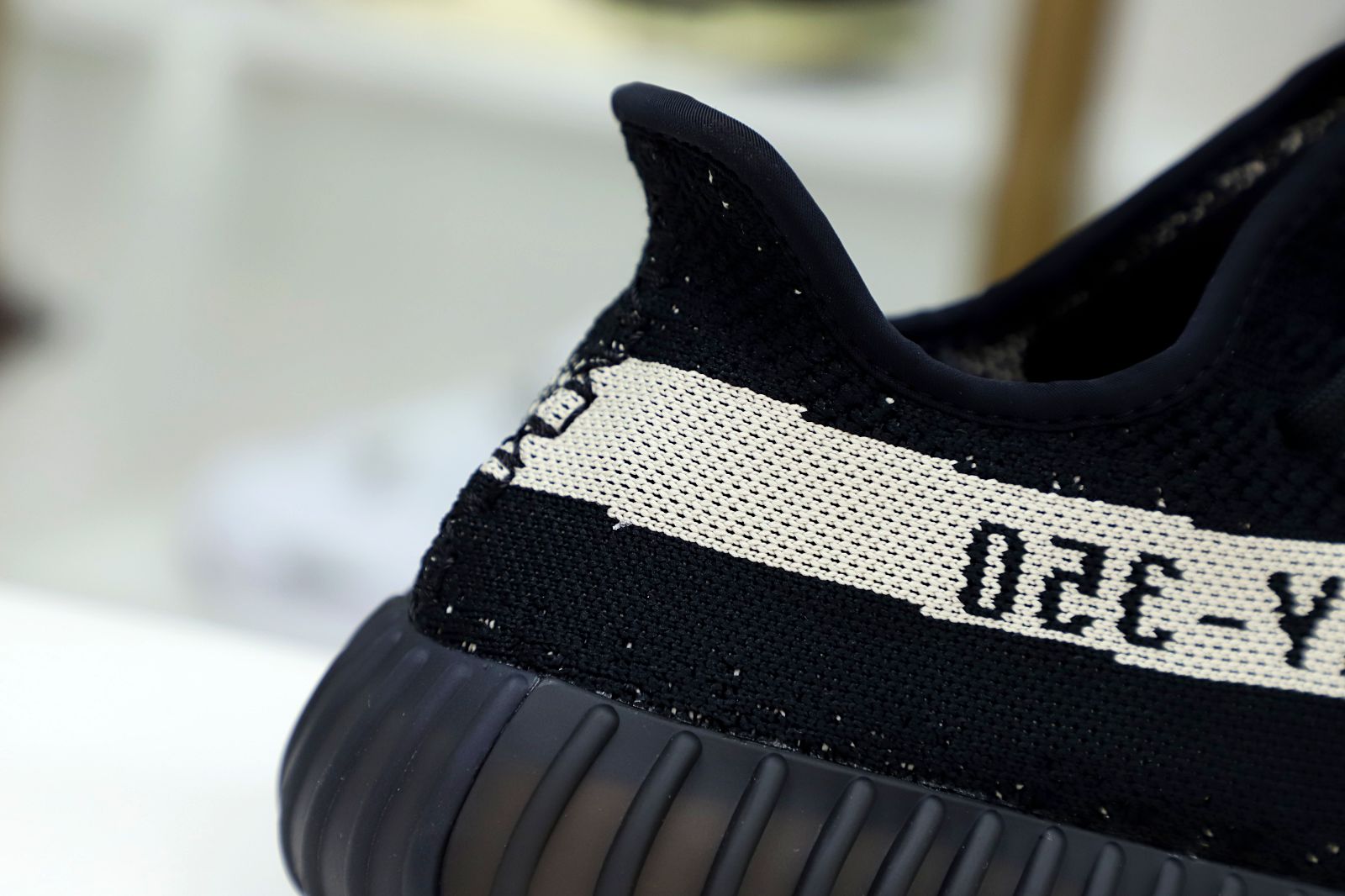 YEEZY BOOST 350 V2 MONO CLAY