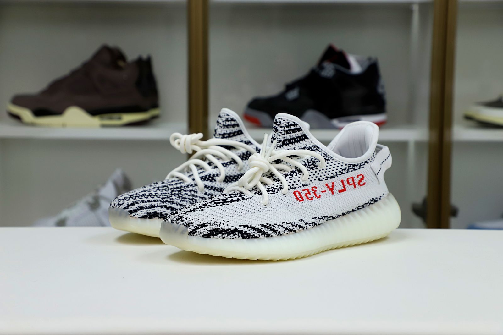 YEEZY BOOST 350 V2 ZEBRA