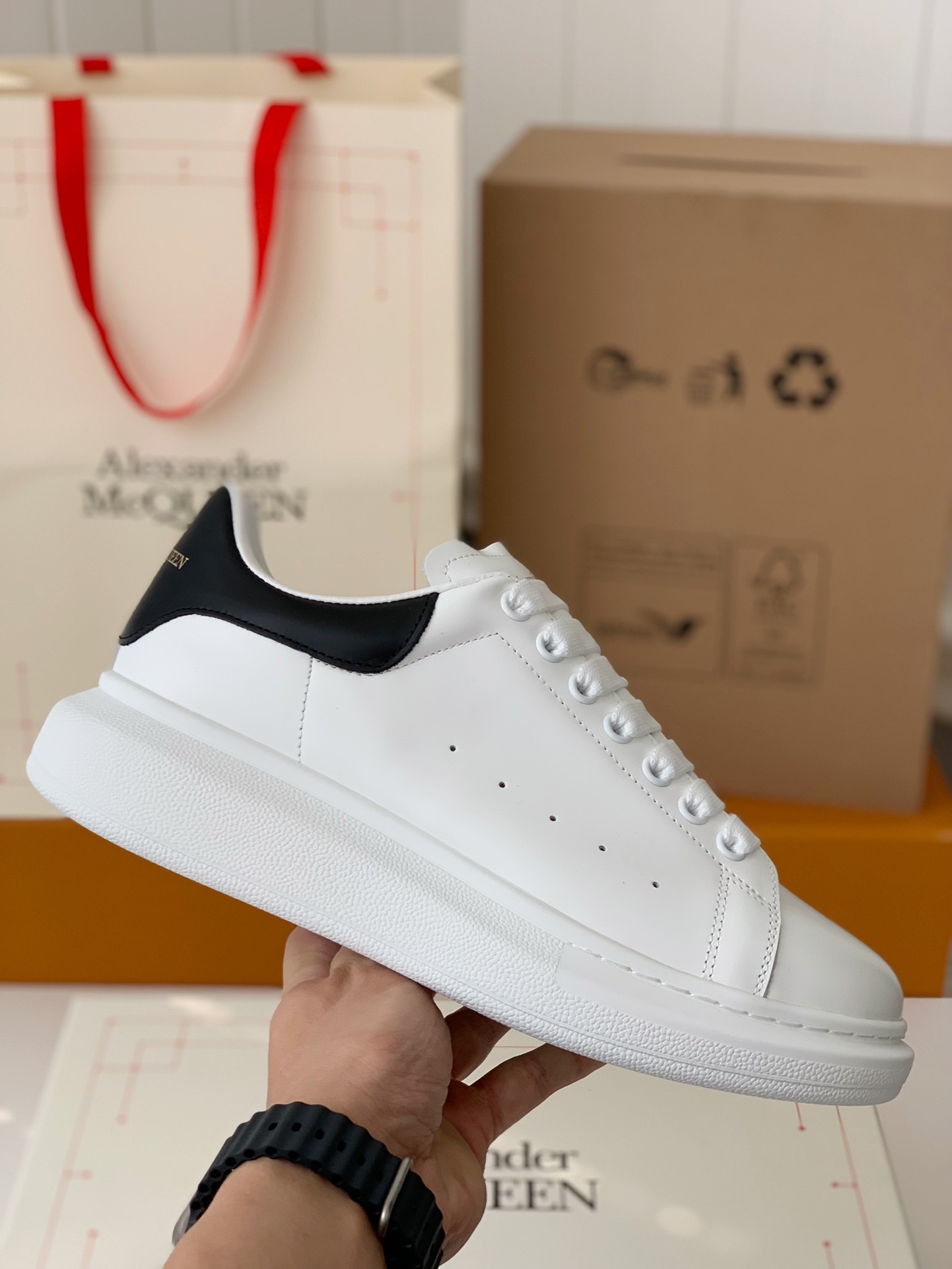 Alexander McQueen versatile Sneakers