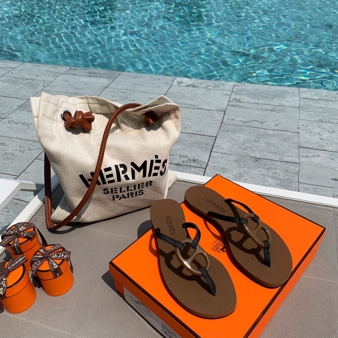 Hermes holiday series 🌈🏝🌤 pig nose flip flops sandals