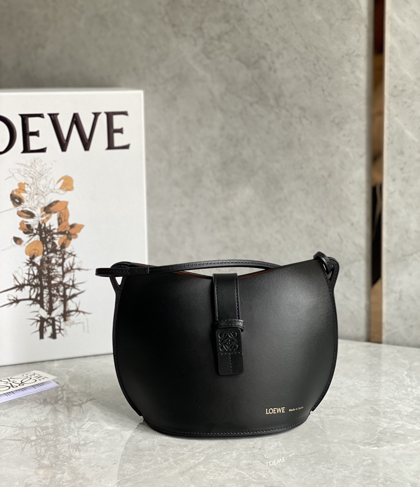 LOEWE   Moulded Bucket Bag
