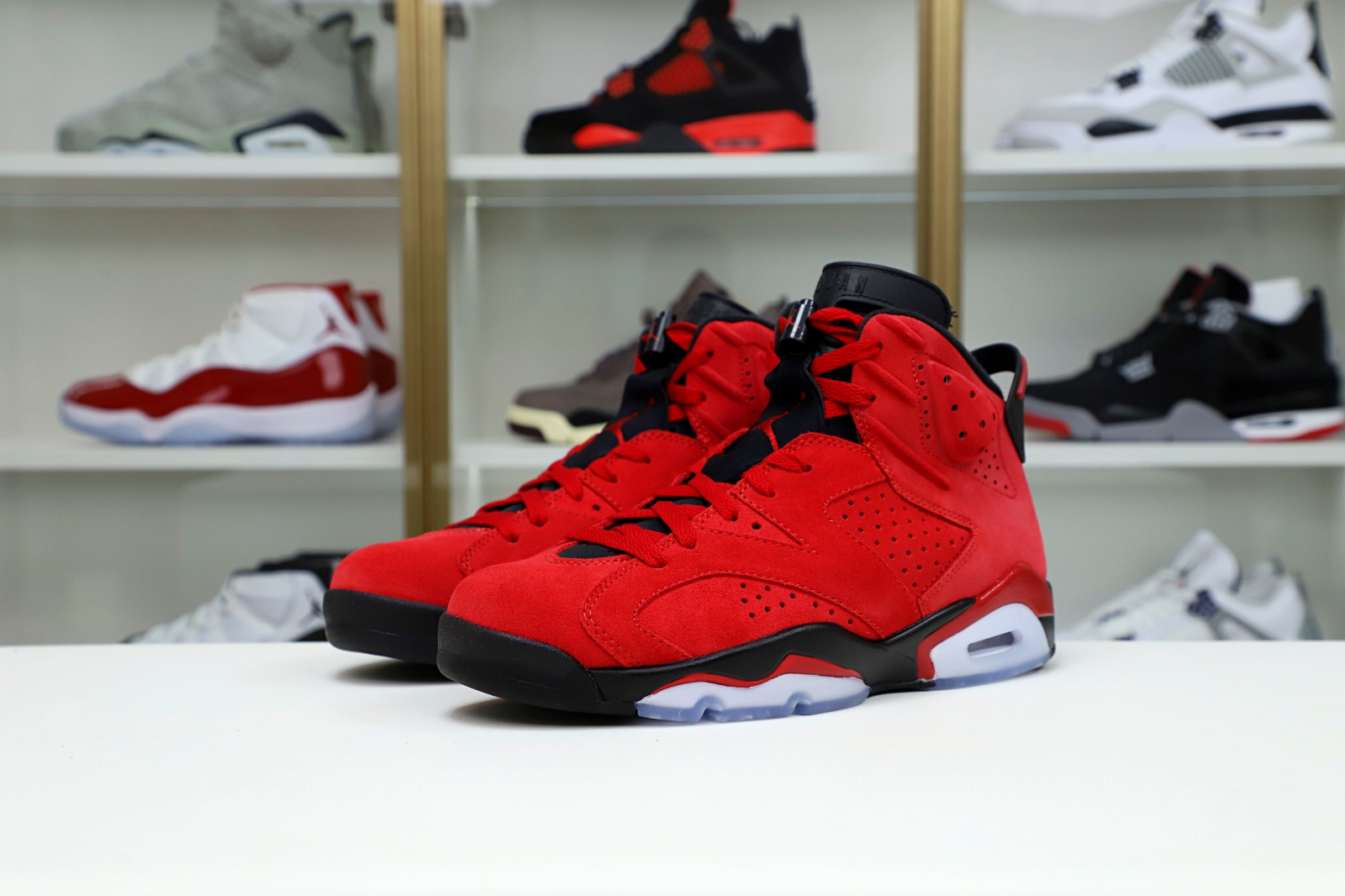 Air Jordan 6 Retro Toro