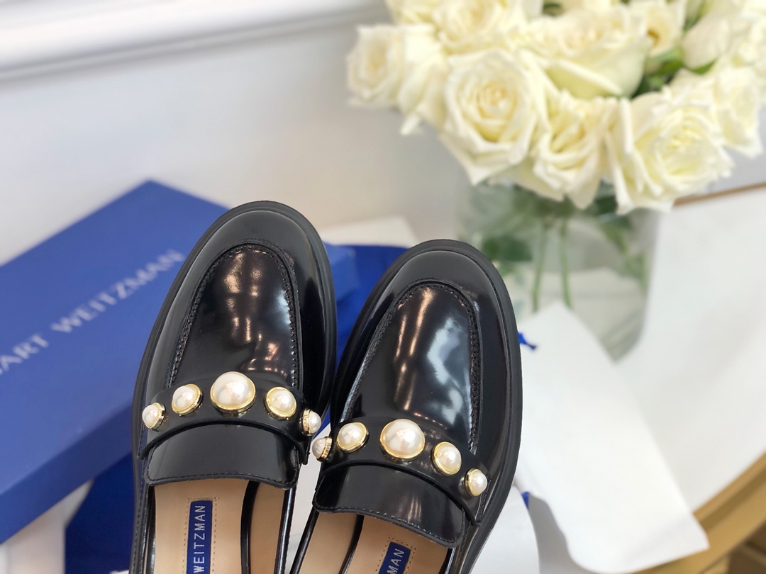 STUART WEITZMAN w Super good wearable Louboutins 〰️ million years classic small leather shoes