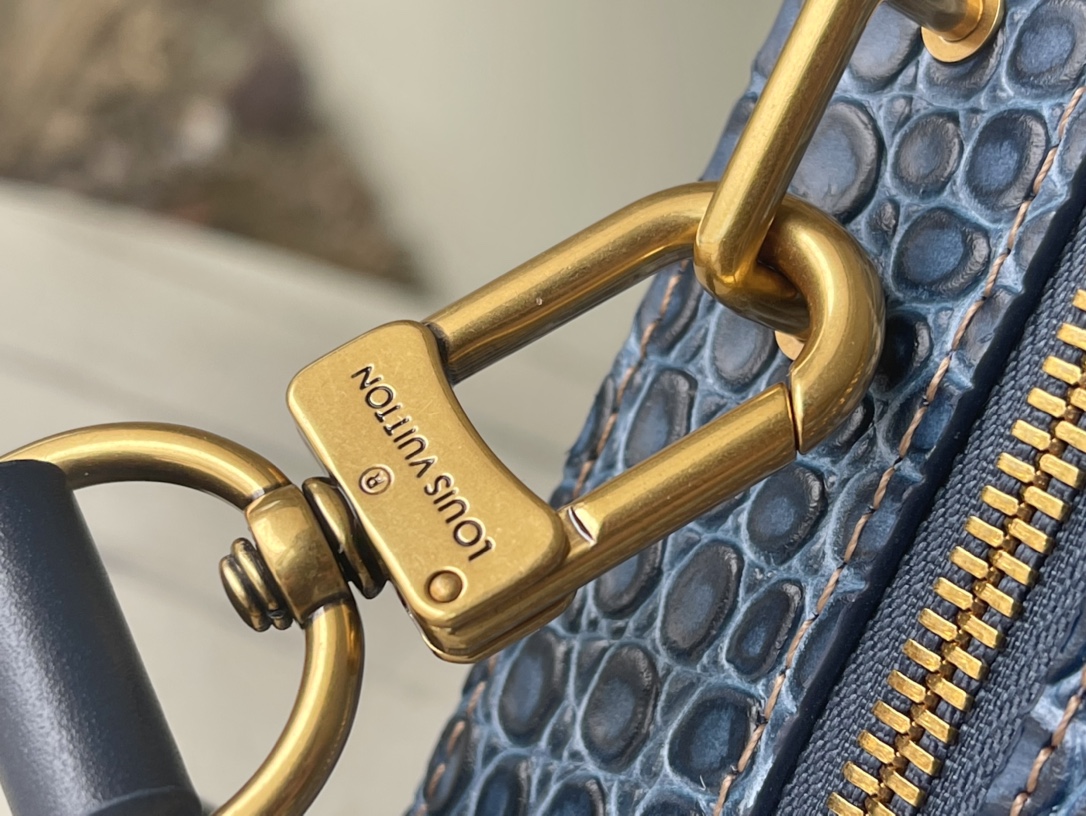 𝐋𝐎𝐔𝐈𝐒 𝐕𝐔𝐈𝐓𝐓𝐎𝐍   M59351