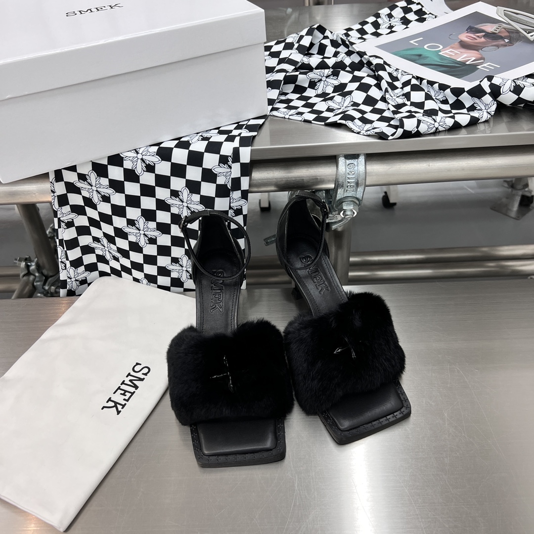 𝐒𝐌𝐅𝐊 ｜𝟐𝟎𝟐𝟐/𝐒𝐒 𝐧𝐞𝐰 SMFK 2022 Cross Flower First One Strap Thin Heel Cross Otter Rabbit Fur Sandals