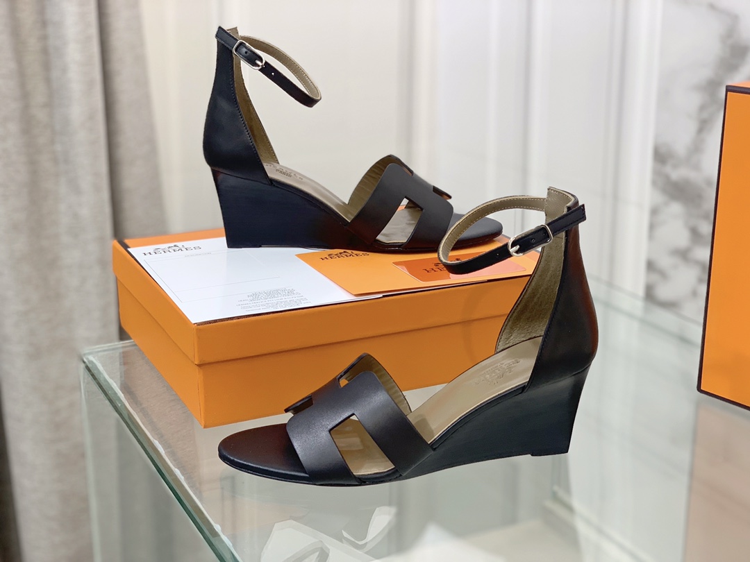 Hermes Santorini sandals