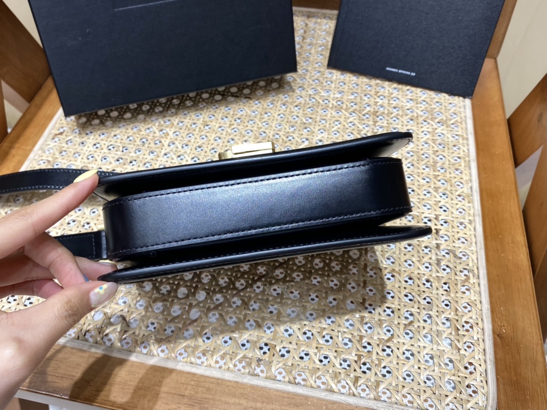 SAINT LAURENT 𝑺𝑶𝑳𝑭𝑬𝑹𝑰𝑵𝑶 𝑩𝑶𝑿 🎐.#634306