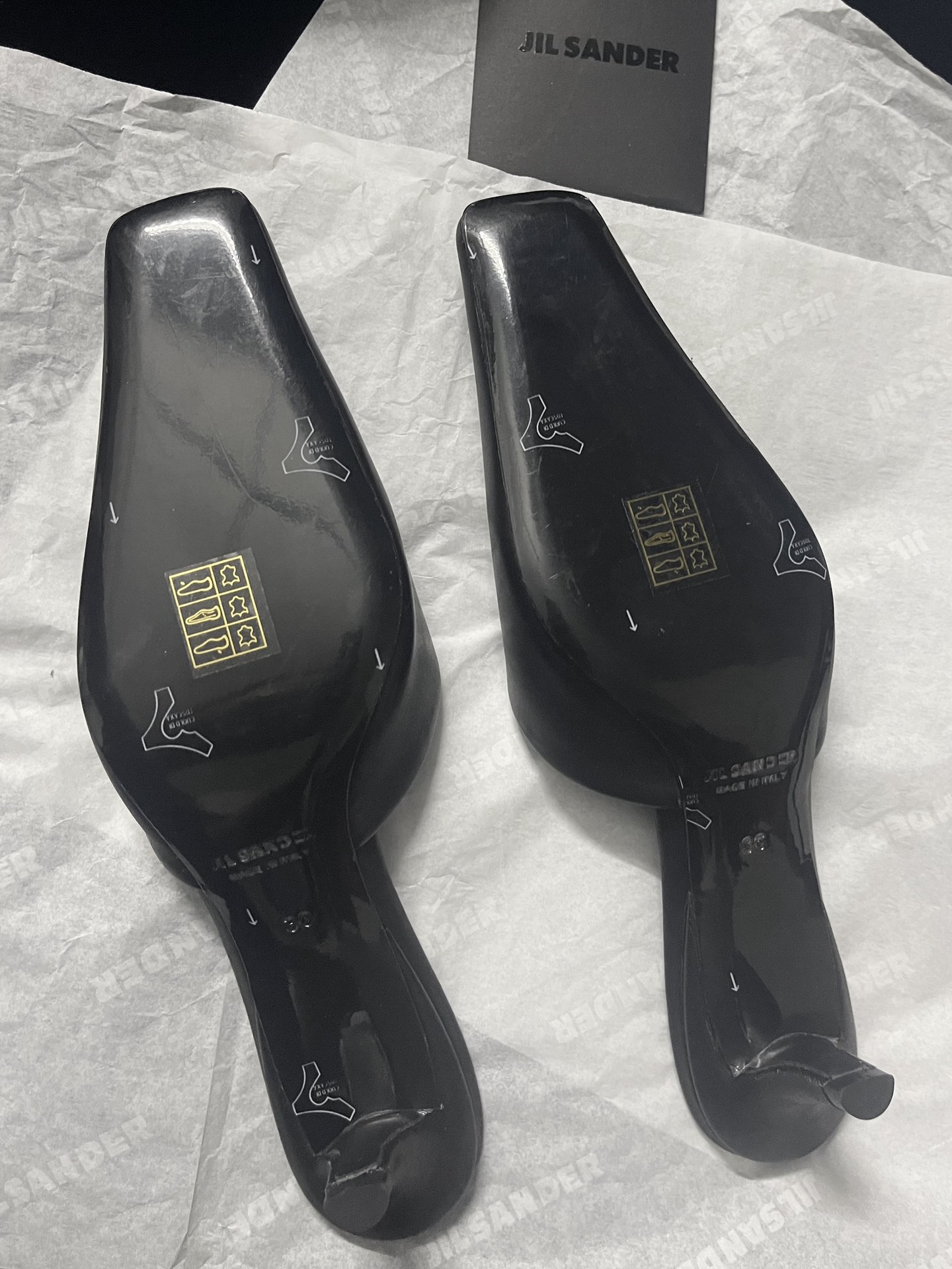 𝐉𝐢𝐥 𝐬𝐚𝐧𝐝𝐞𝐫｜𝟐𝟎𝟐𝟑/𝐒𝐒 𝐧𝐞𝐰 𝐀𝐖 fashionable slippers