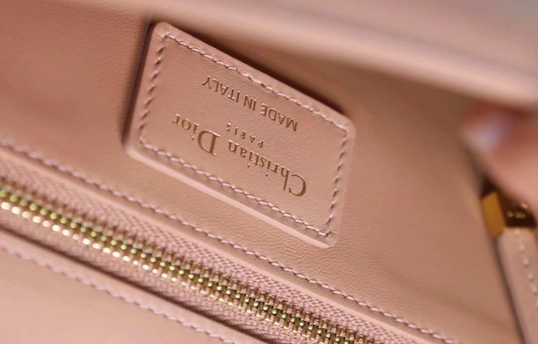 Montaigne smooth cow leather flap bag