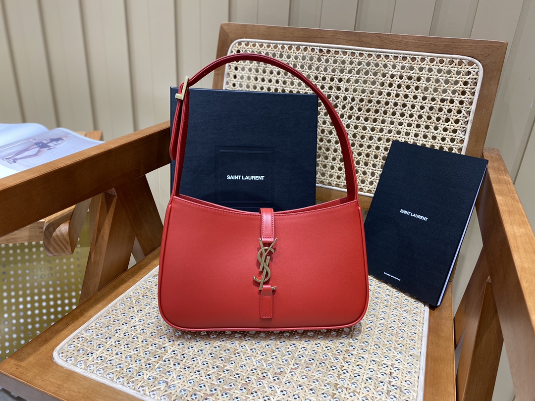 SAINT LAURENT Model: 657228 plain original leather.JD