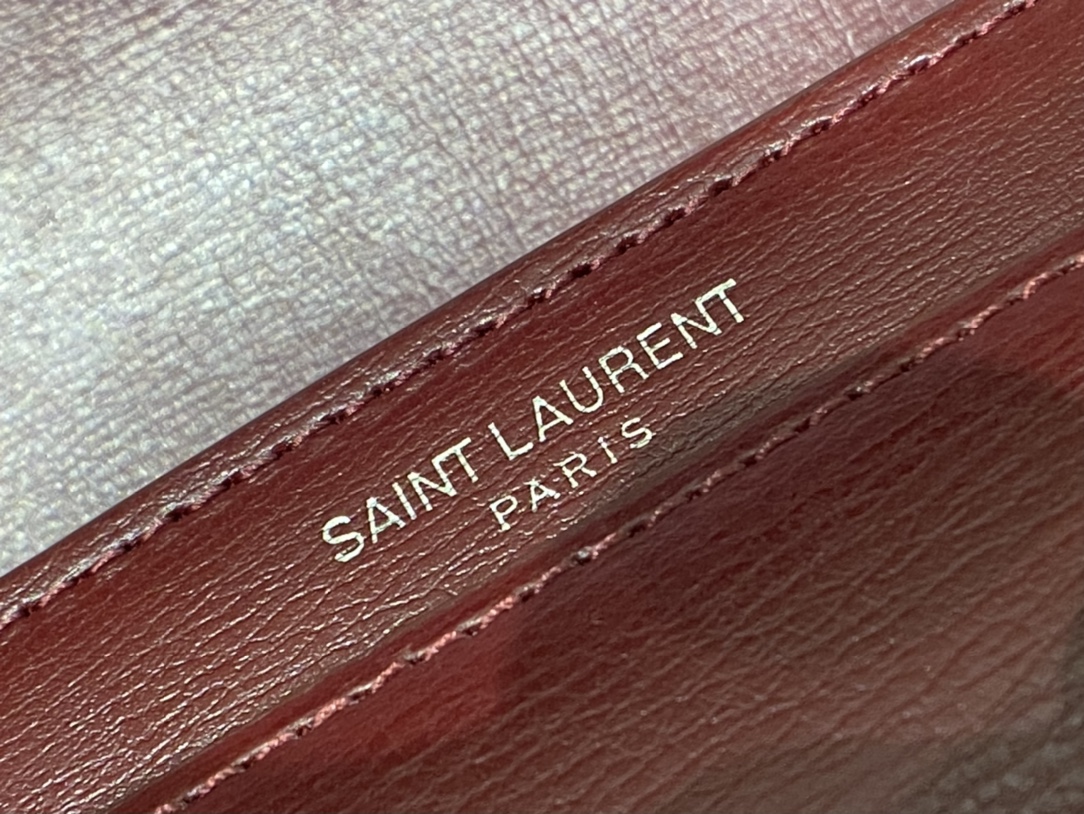 SAINT LAURENT 𝑺𝒖𝒏𝒔𝒆𝒕 𝟮𝟮𝒄𝒎 #442906Original leather