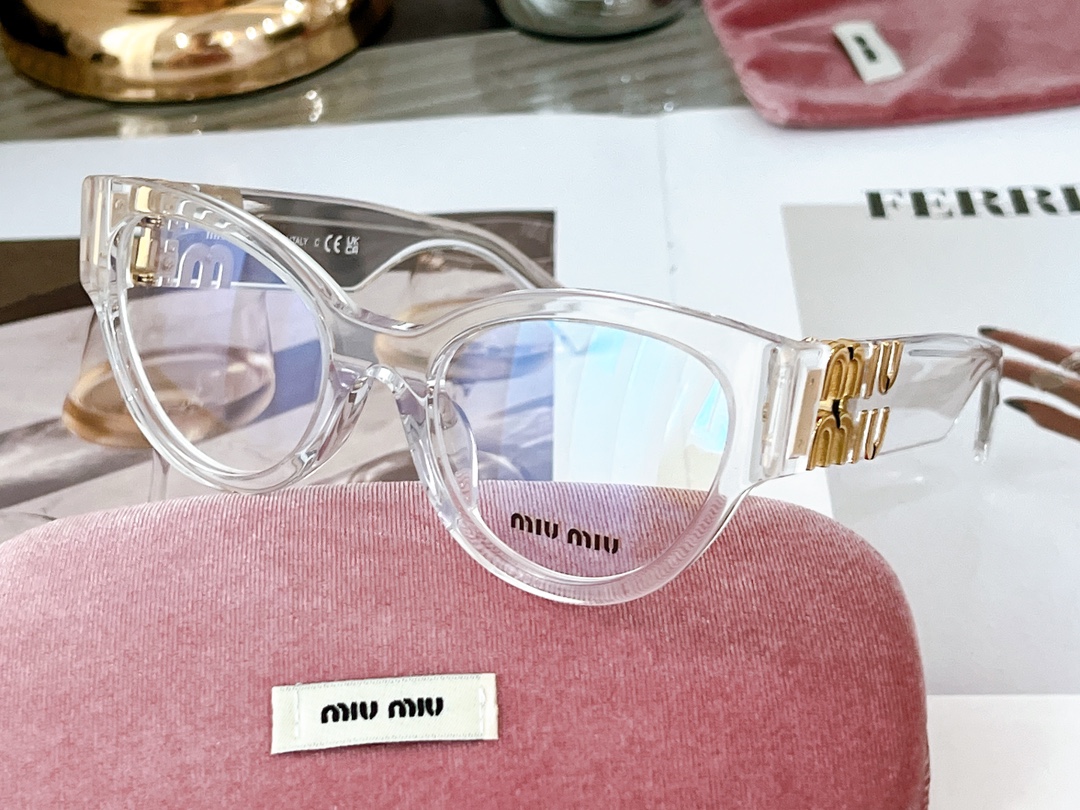 MIU MIU SMU 01v
