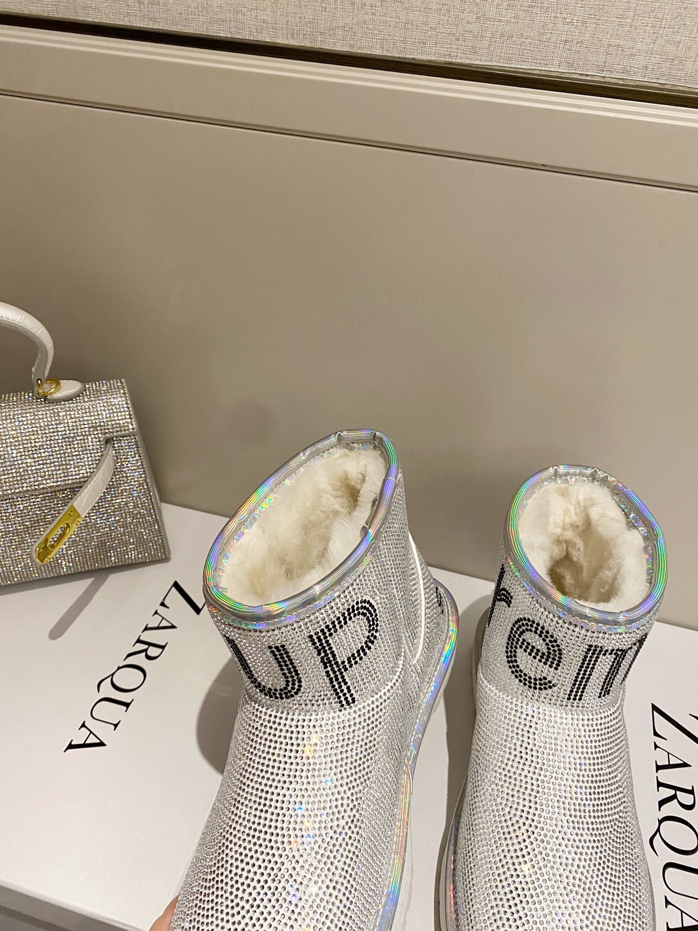 supermen & Louis Vuitton LV cooperation models full of diamonds snow shoes on the new lining pure wool super warm