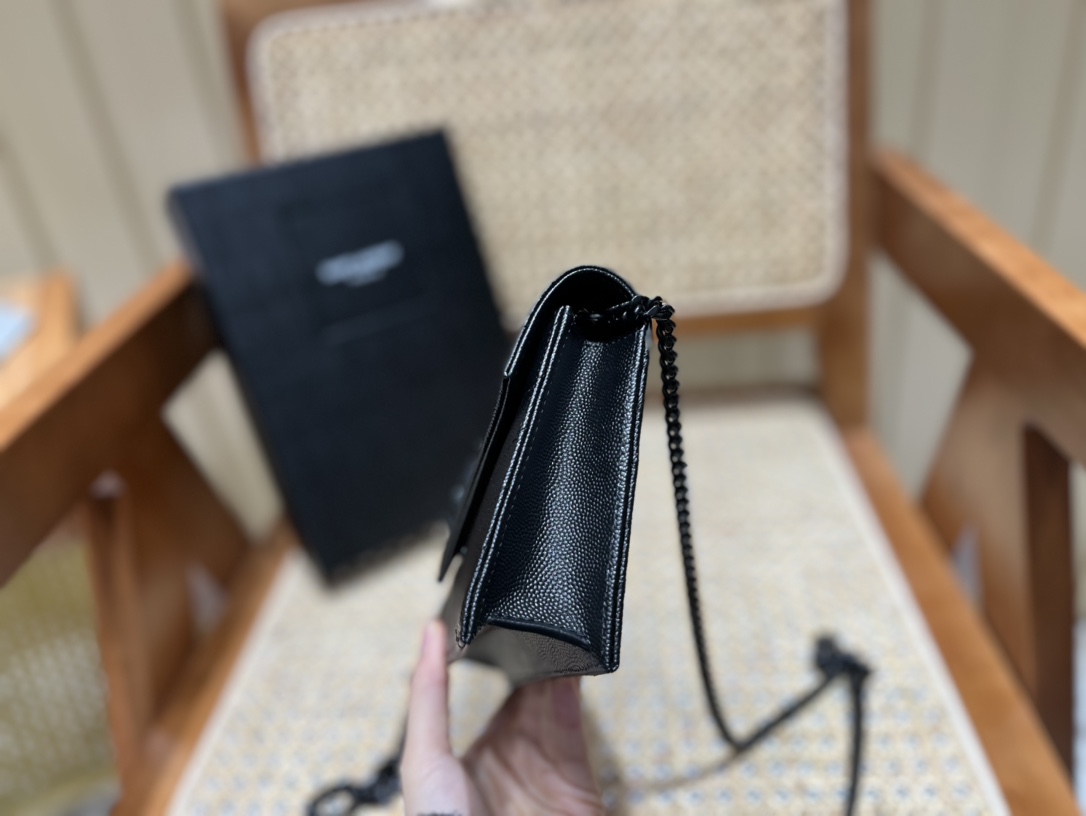 SAINT LAURENT 𝐖𝐨𝐜 𝟭𝟵𝐜𝐦 #393953 original leather.JD