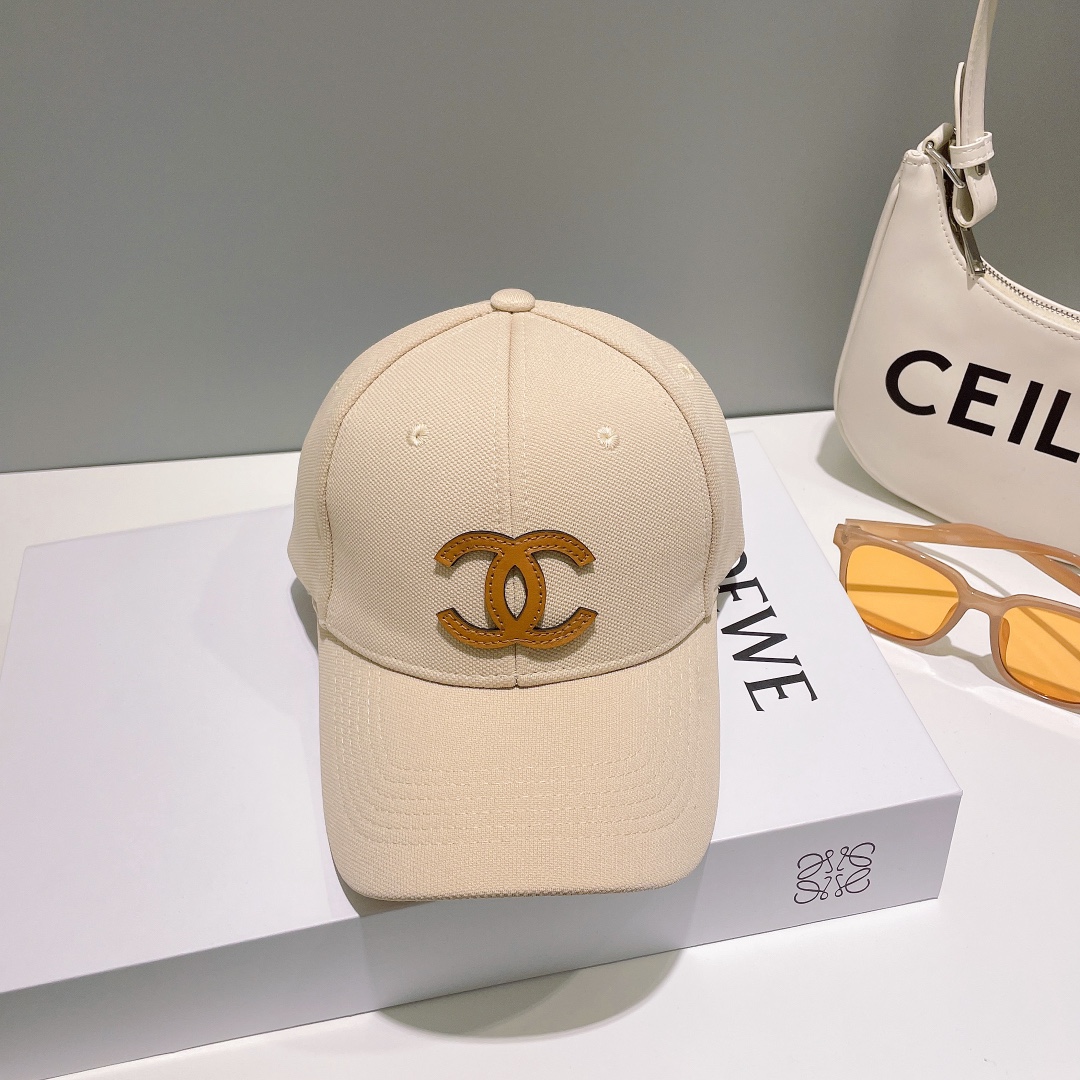 [CHANEL Chanel] new counter synchronization baseball cap