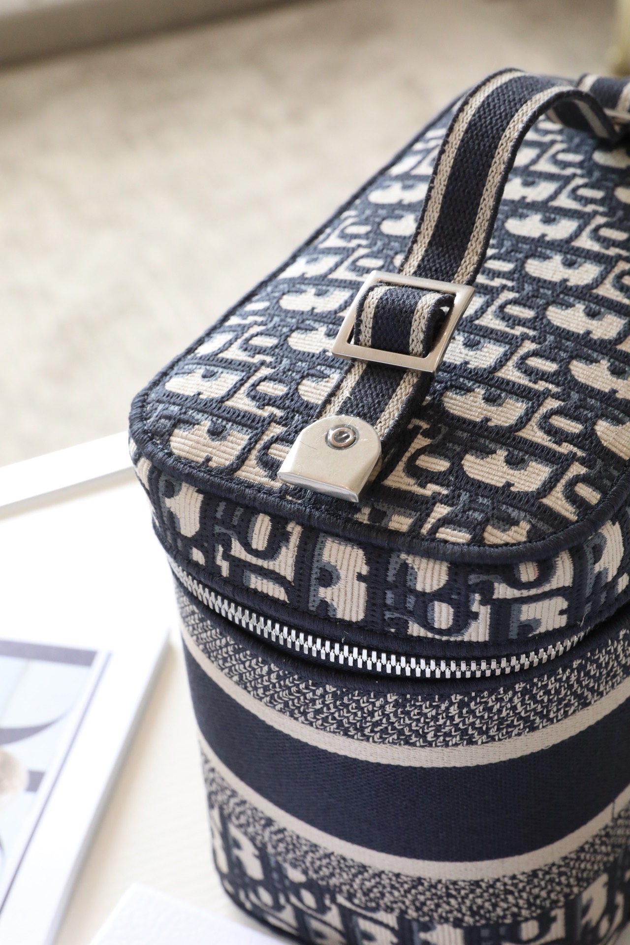 DIOR TRAVEL VANITY Cosmetic Bag