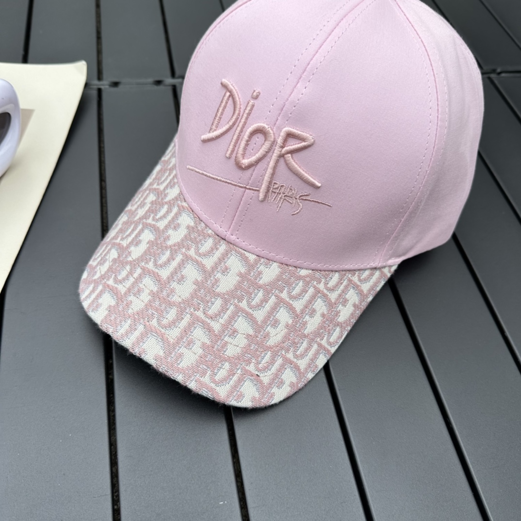 Dior new embroidered letters canvas baseball cap head circumference: 57cm