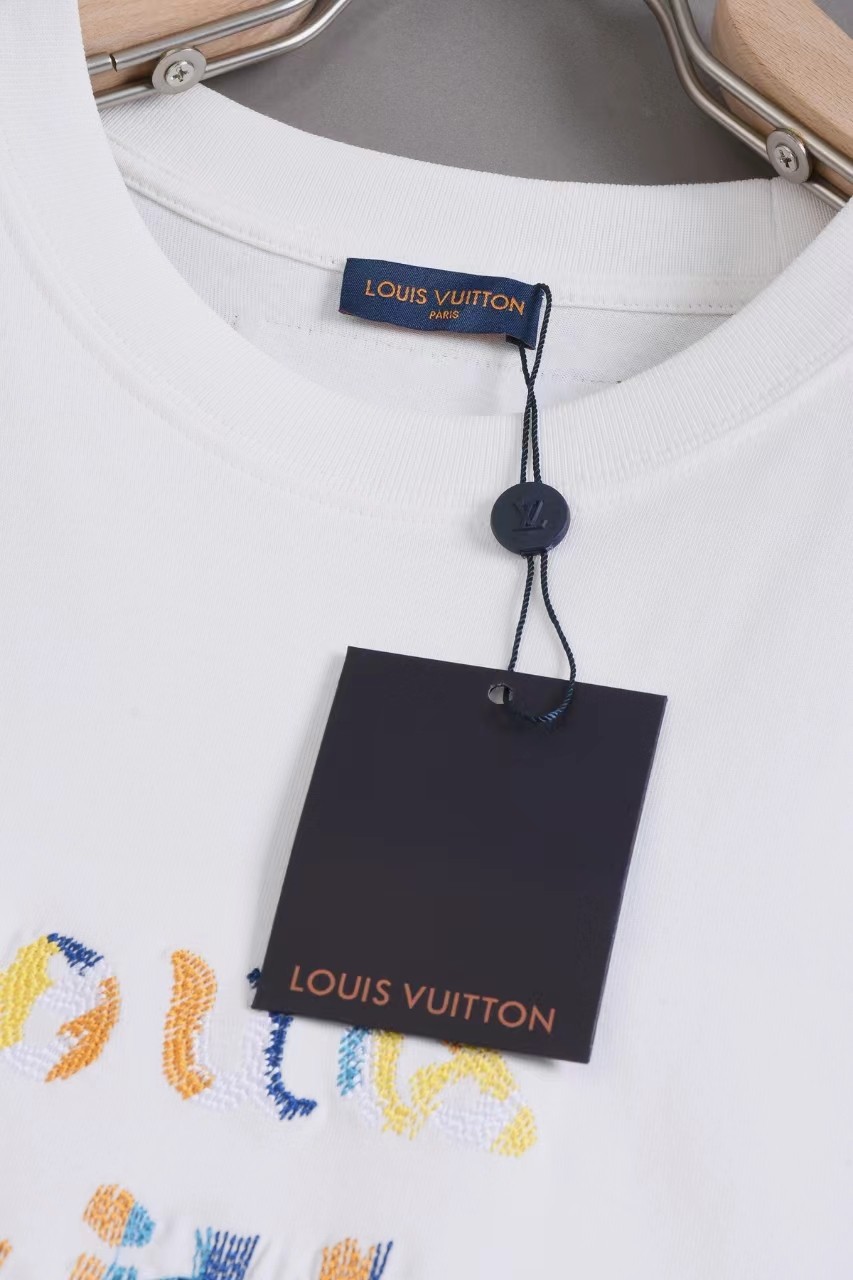 Louis Vuitton 24ss new embroidered t-shirt for spring and summer