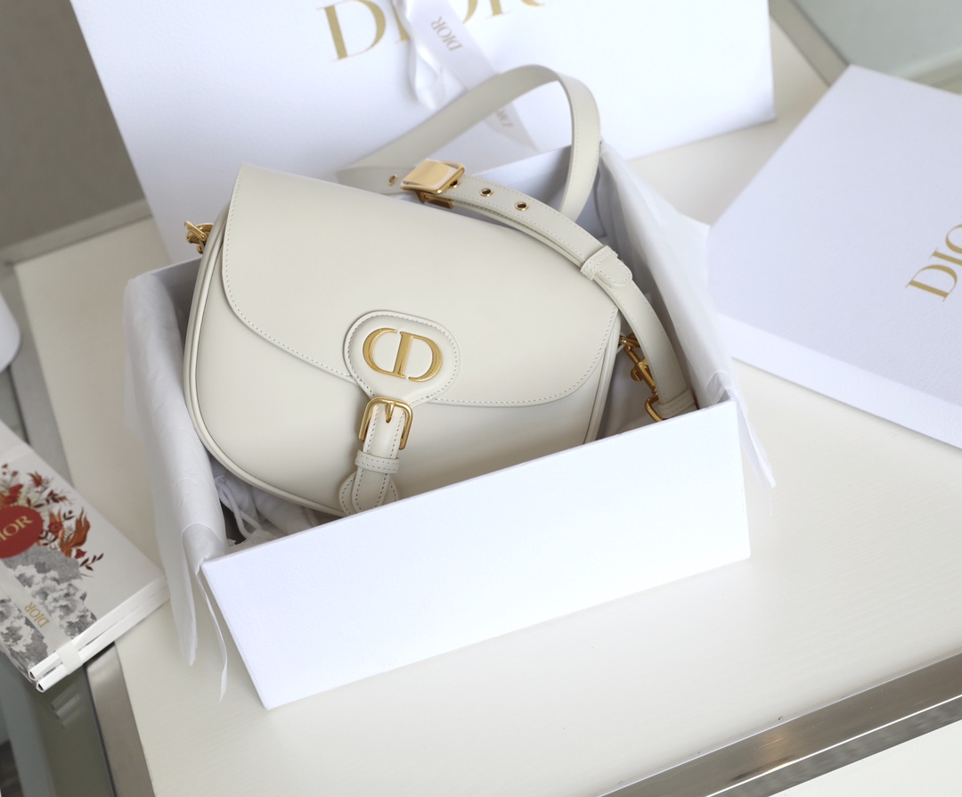 In-stock real shot ❖ White 𝘾-𝟎𝟗𝟏 𝙙𝙞𝙤𝙧 𝙗𝙤𝙗𝙗𝙗𝙮