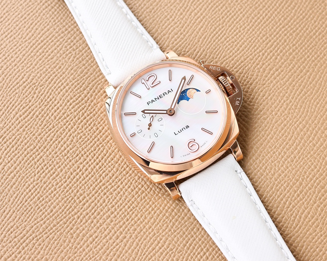 Panerai- SUBMERSIBLE Stealth Series