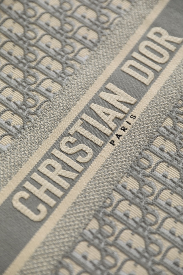 DIOR TOTE old flower pattern