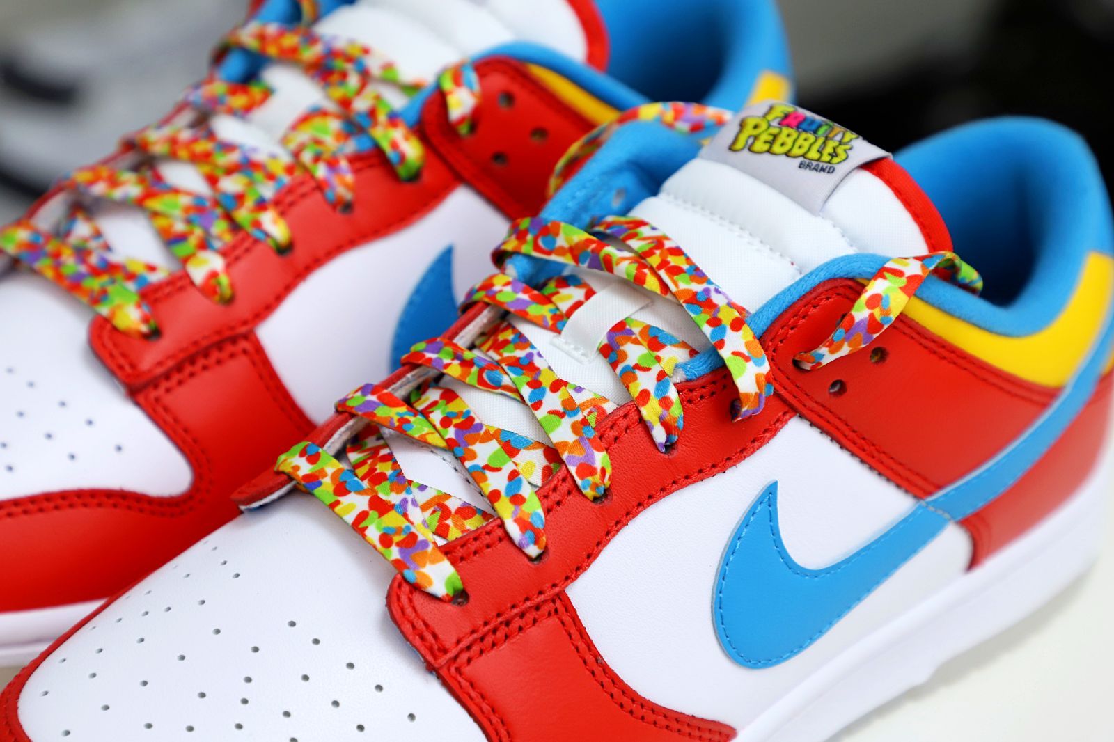 NIKE DUNK QS FRUITY PEBBLES