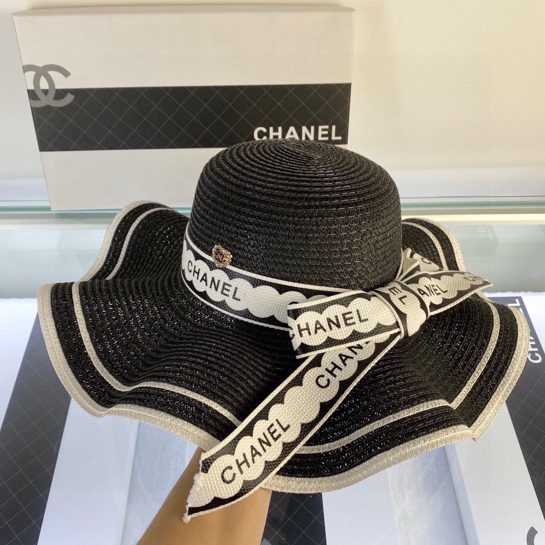 [Chanel Chanel] 2023 new straw wavy sunshade straw hat with ruffles 🤩 beach style, simple and elegant