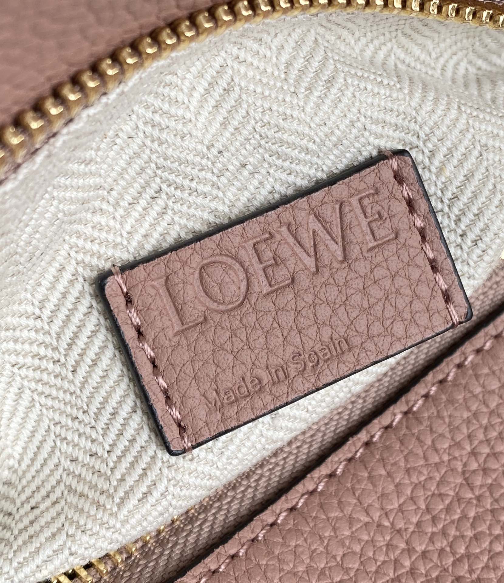 LOEWE  Nano puzzle