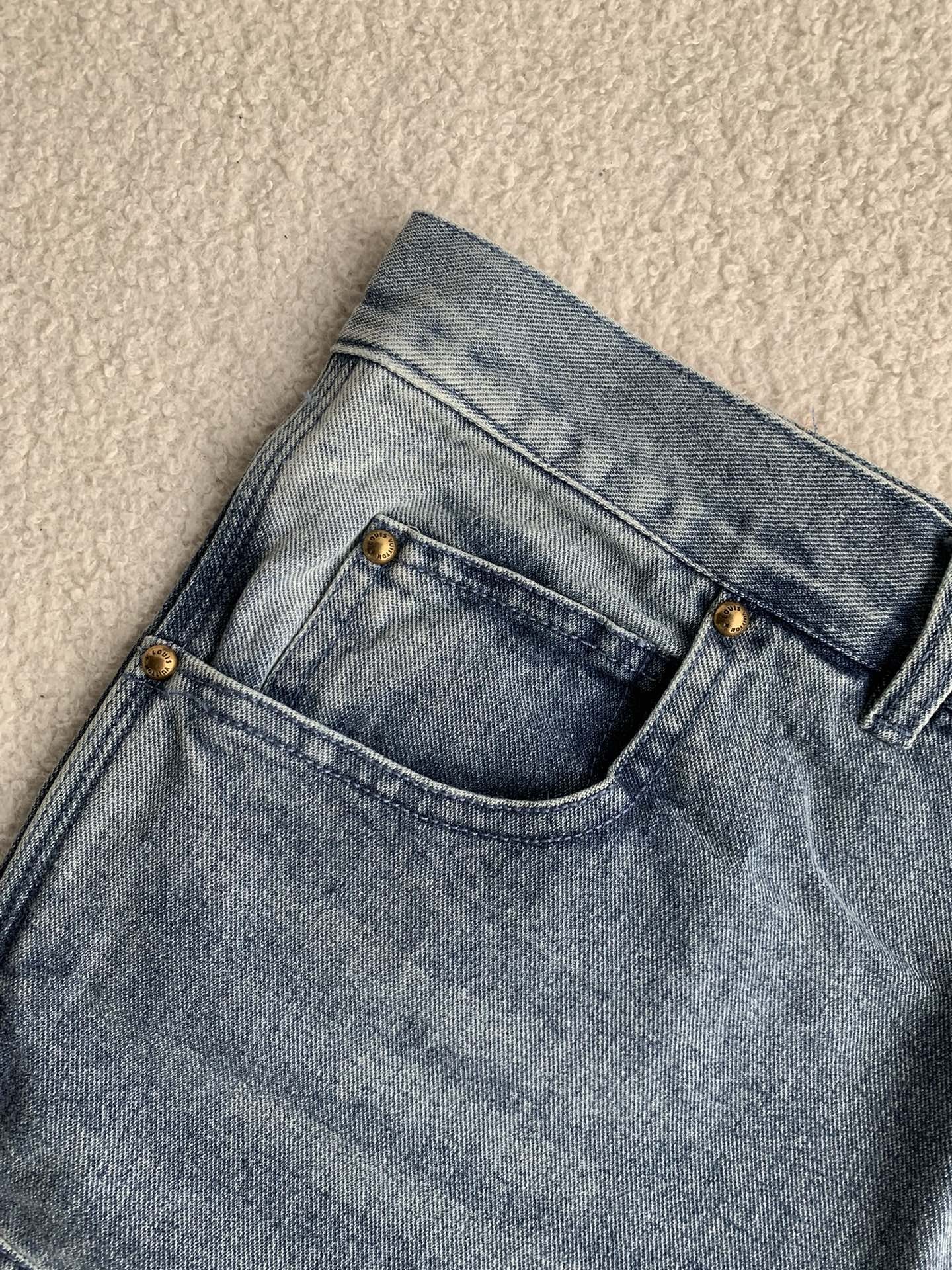 LOUIS VUITTON Jean shorts