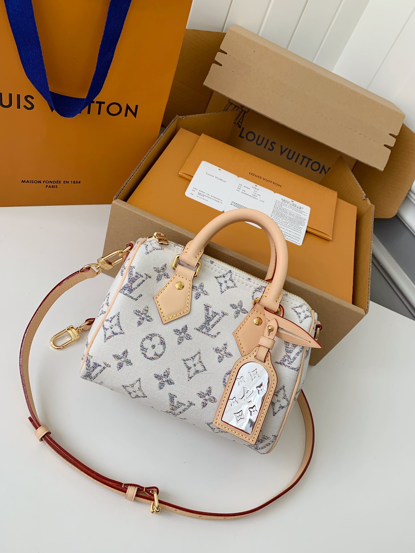 Louis Vuitton Speedy Bandouli ère 20 M24709 Size：20.5*13.5*12cm