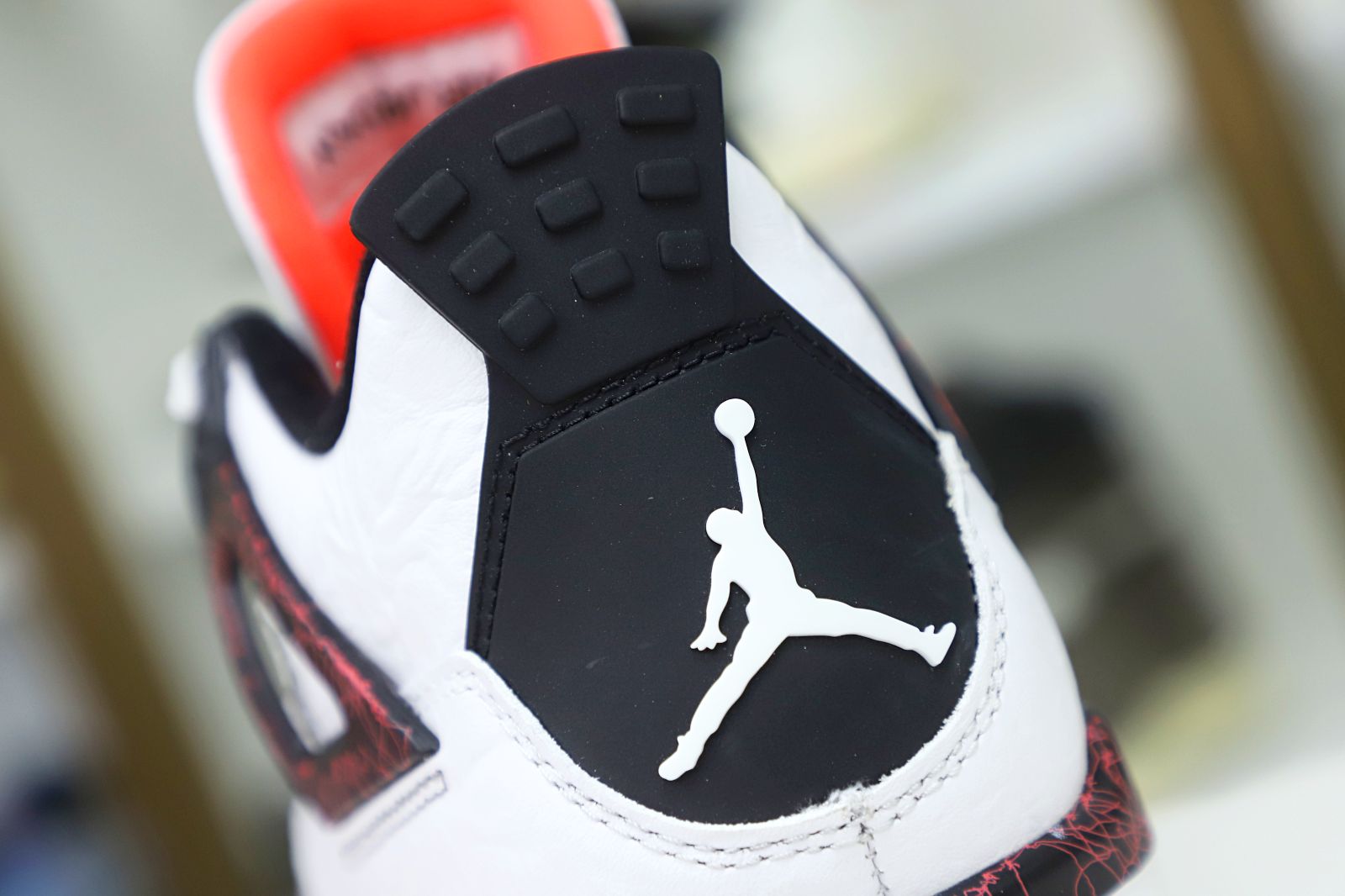 Jordan Air Jordan 4 Hot Lava