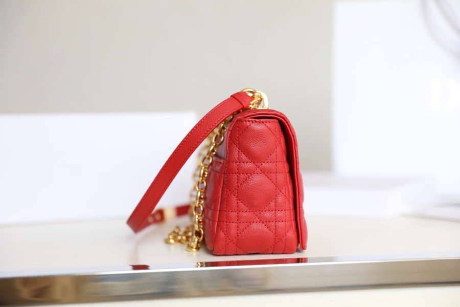 DlOR CARO] Red soft cow leather rattan check DR-081